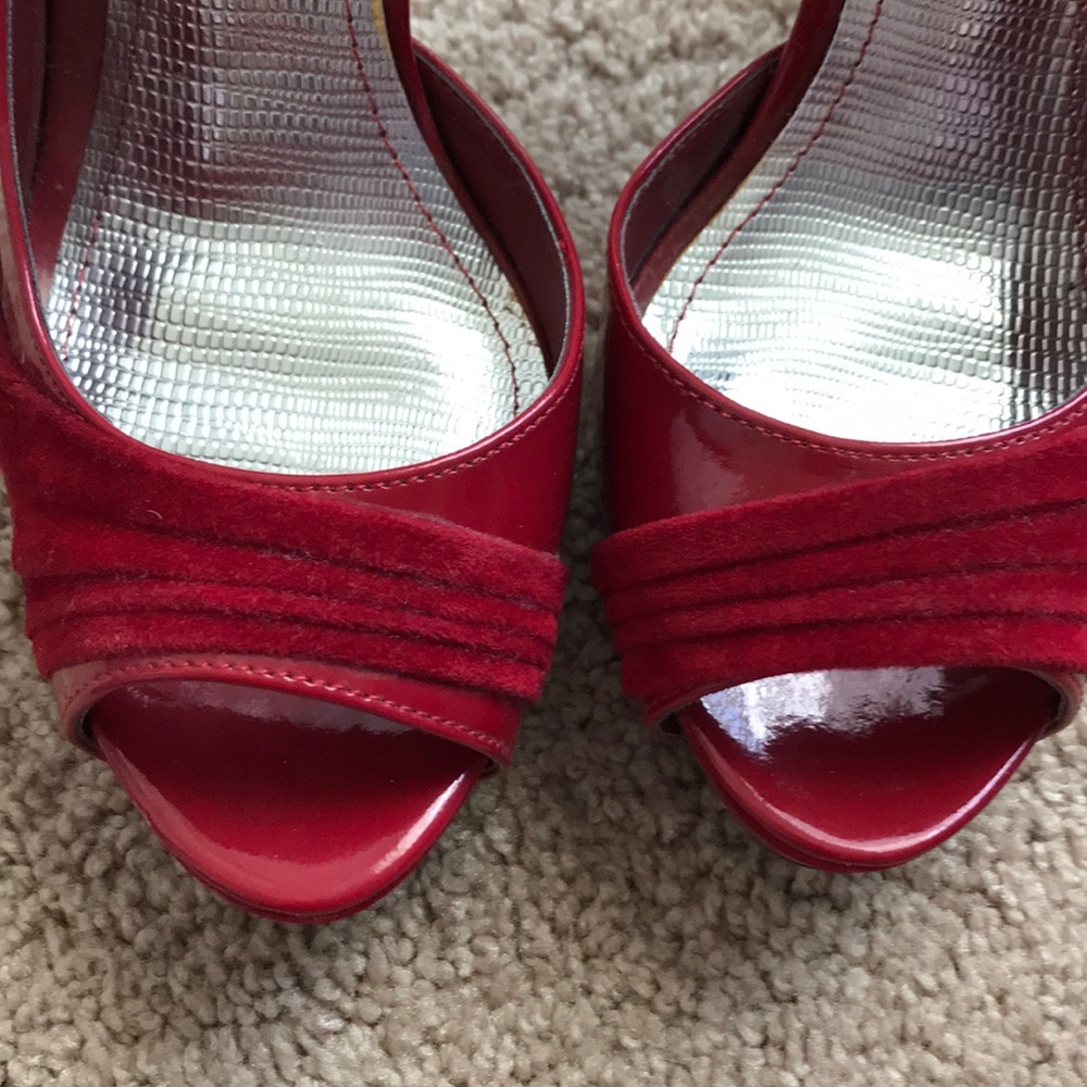 Red heels - Picture 2 of 6